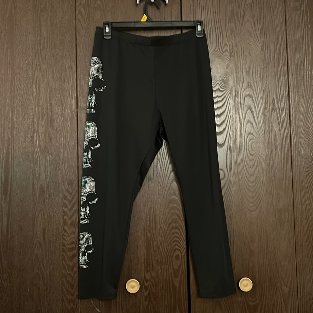 Black spandex leggings with Rhinestone Skulls NWOT